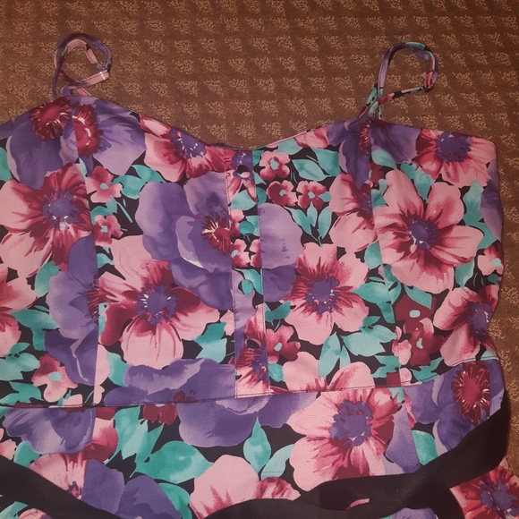 Lady Dutch Floral Dress XL NWT - Picture 9 of 16